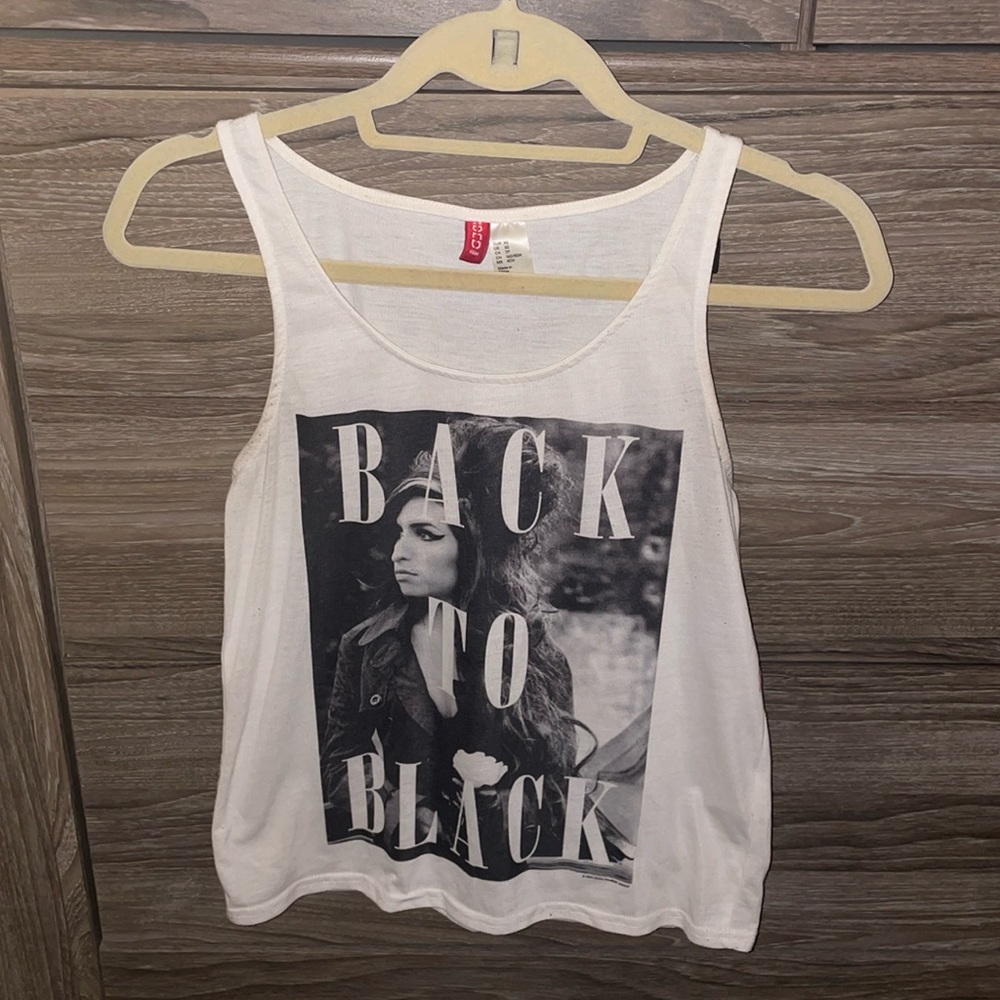 Amy Winehouse tank top